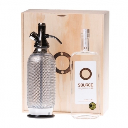 Cardrona Distillery The Source Gin With Soda Siphon Giftbox 750ml - Liquor Legends New Zealand